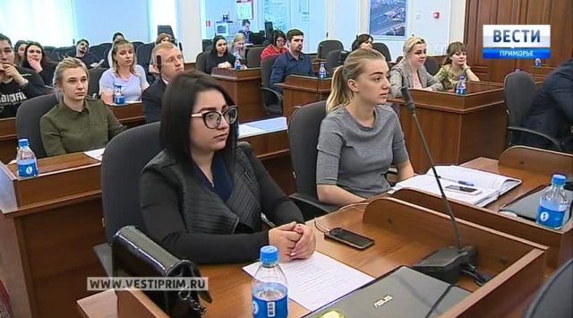 При Думе Владивостока сформирован новый состав Общественной молодежной палаты