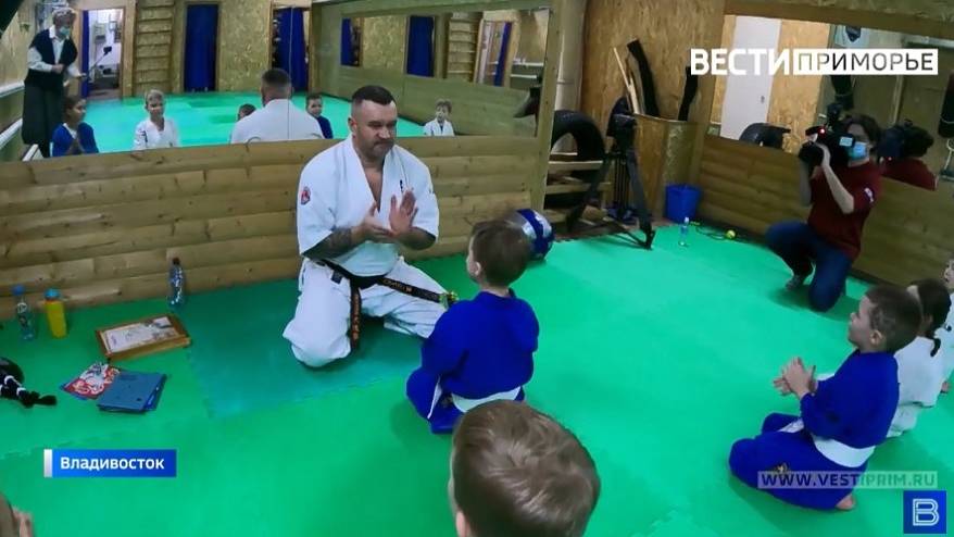 Профессионализм тренера помогает вырастить будущих чемпионов в Приморье