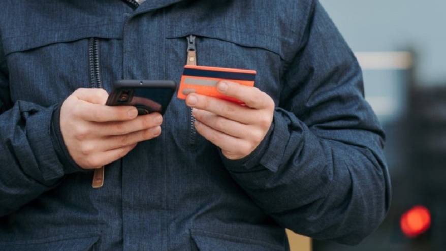 Отключат от SWIFT: системы межбанковского обмена станут недоступны. Условия