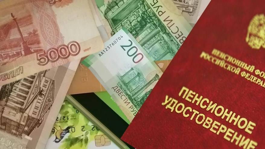 Путин подписал закон, касающийся повышения пенсий