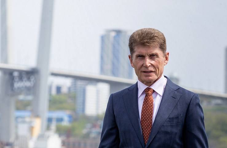 Олег Кожемяко поздравил приморцев с Днем работников жилищно-коммунального хозяйства