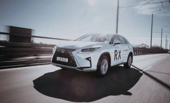 Япония вводит запрет на экспорт автомобилей в Россию