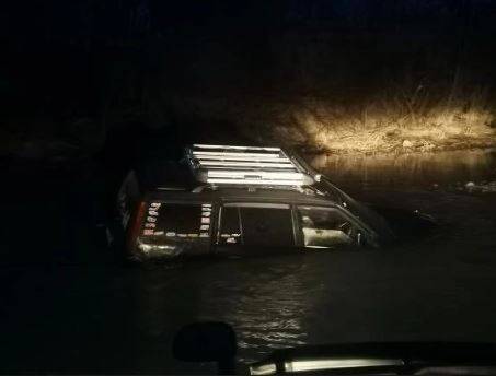 Внедорожник утонул в Приморье