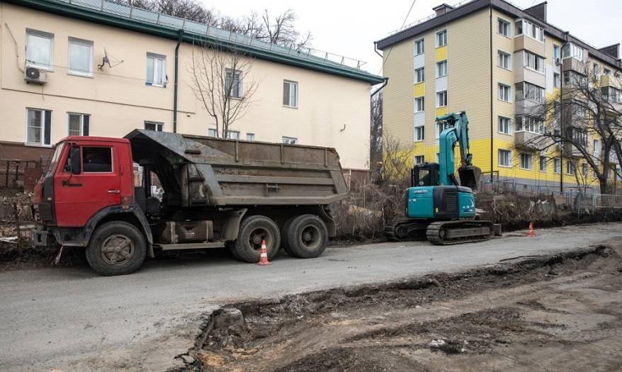 Ремонт дороги начался на Сахарном Ключе