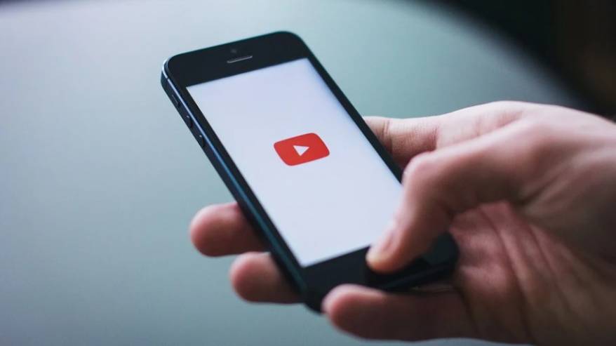 До 4 апреля: Контент с YouTube рекомендовано перенести