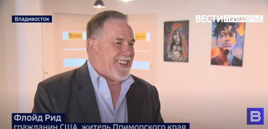 "Хочу жить и умереть здесь": приморские американцы о западных санкциях и жизни в России