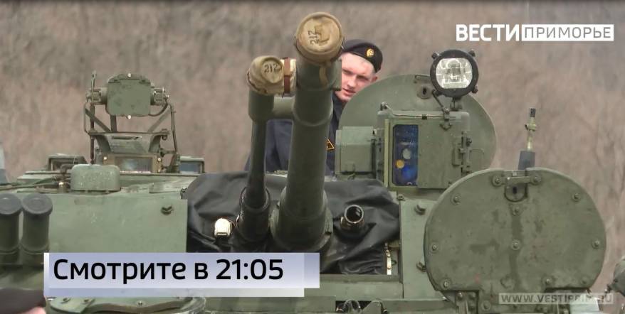 Т-34 и БМП-3: две легендарные боевые единицы готовятся ко Дню Победы