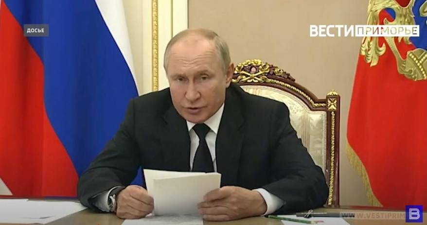 Без ограничений: Путин принял важное для военнослужащих-контрактников решение Без ограничений: Путин принял важное для военнослужащих-контрактников решение