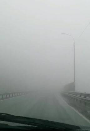 "Нулевая видимость": автолюбителей Владивостока просят быть осторожнее