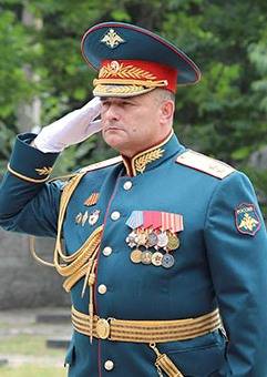 "Дан приказ ему на Запад": Бывший приморский генерал назначен командующим ЗВО "Дан приказ ему на Запад": Бывший приморский генерал назначен командующим ЗВО