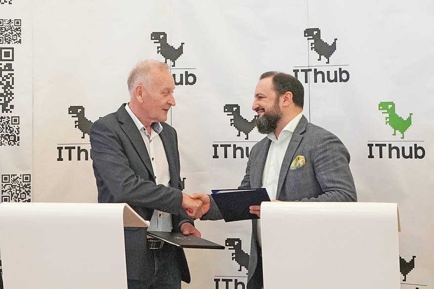 Во ВГУЭС открылся первый IThub колледж Во ВГУЭС открылся первый IThub колледж