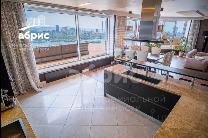 Во Владивостоке ищут покупателя на квартиру стоимостью почти 100 млн рублей Во Владивостоке ищут покупателя на квартиру стоимостью почти 100 млн рублей