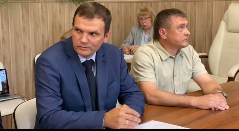 За «беспредел» на трассе Раздольное-Хасан Кожемяко пообещал уволить зам. министра транспорта За «беспредел» на трассе Раздольное-Хасан Кожемяко пообещал уволить зам. министра транспорта