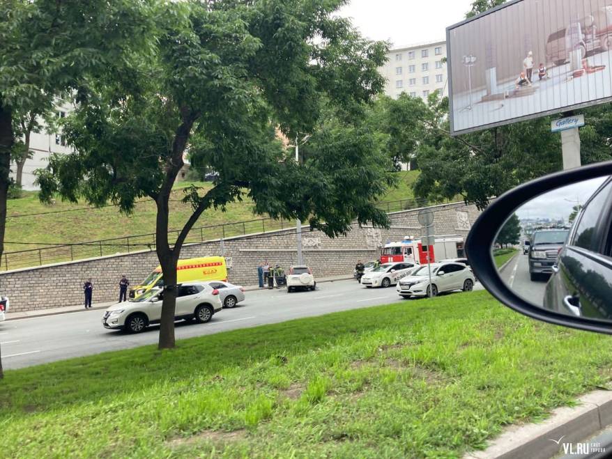 Женщина-водитель попала  в жуткое ДТП во Владивостоке