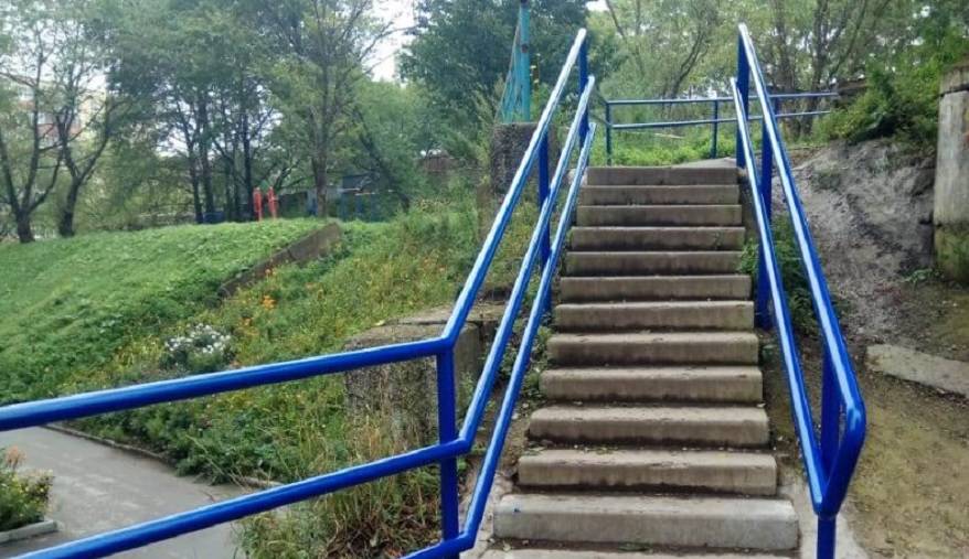 Полуразрушенные лестничные марши заменят «умные ступени» Полуразрушенные лестничные марши заменят «умные ступени»