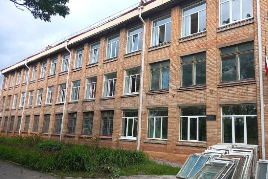 Пластиковые окна для общеобразовательной школы изготовили в ИК