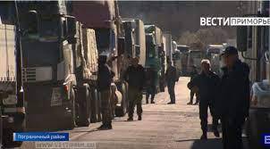 "Будут пробки": тревожное сообщение для грузоперевозчиков Приморья