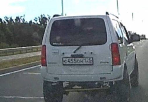 "Был повод или на Jimny "олень"? Во Владивостоке водитель нарушил правило трех "Д"