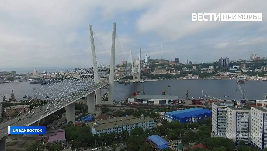 Схему движения меняют в районе Золотого моста Схему движения меняют в районе Золотого моста