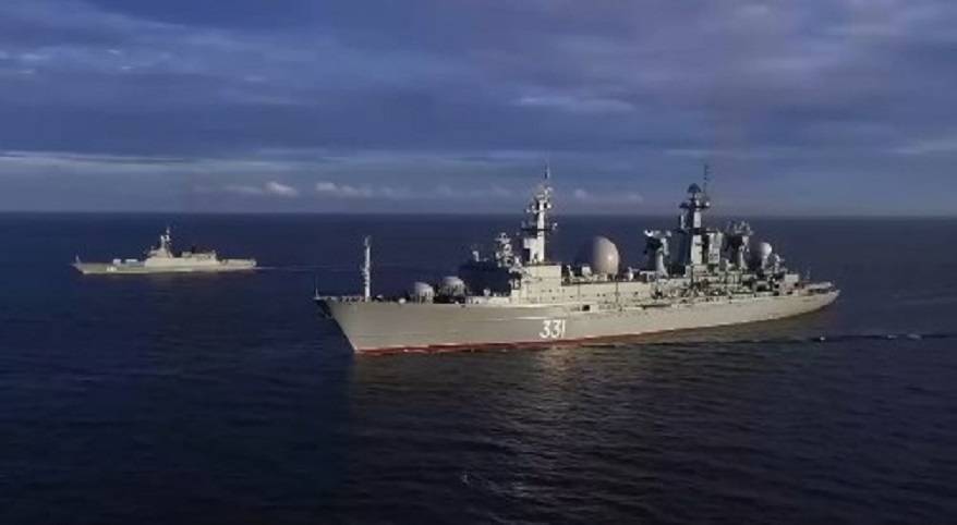 Боевые корабли РФ и Китая встретились в Японском море