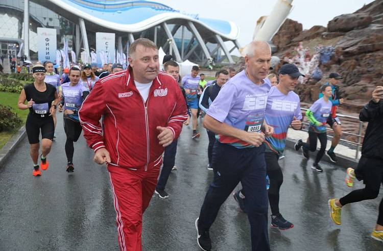 Благотворительный забег Vladivostok Run открыл второй день VII ВЭФ