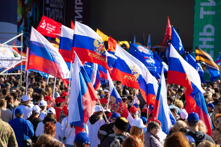 Приморцы поддерживают референдум о вхождении ДНР и ЛНР в состав РФ
