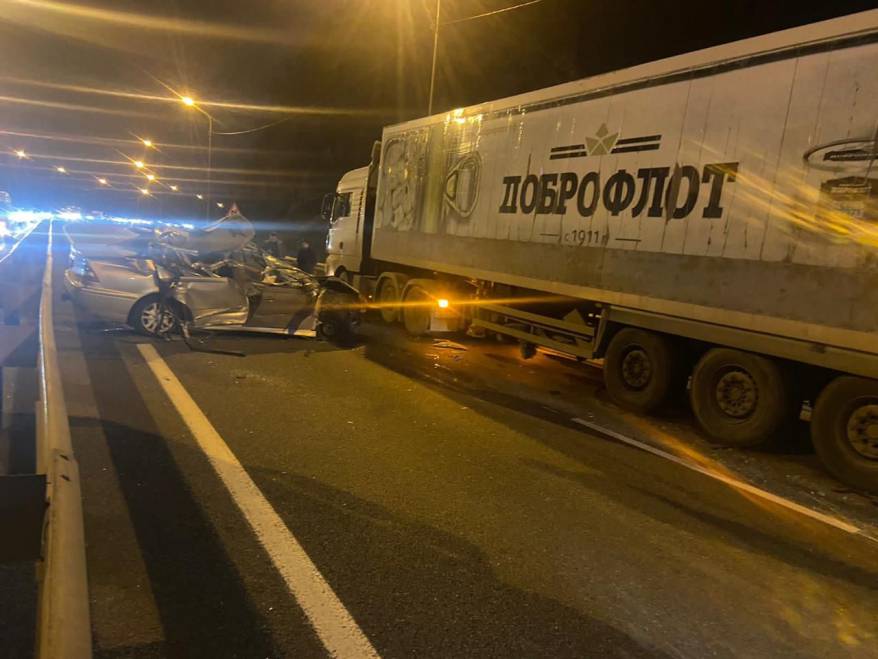 Полиция озвучила подробности страшного ДТП на объездной трассе во Владивостоке Полиция озвучила подробности страшного ДТП на объездной трассе во Владивостоке