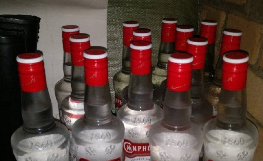 Участковый-взяточник получил реальный срок и огромный штраф за «помощь» водочному бизнесу