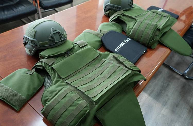 Приморские лесники передали партию бронежилетов для участников СВО Приморские лесники передали партию бронежилетов для участников СВО