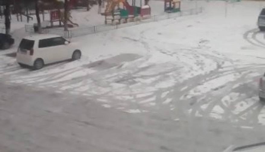 Снегодождь накрыл приморский город (видео)
