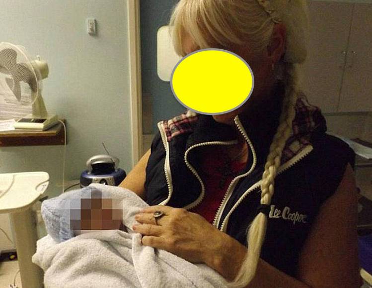 Во Владивостоке женщина родила в 55+ лет