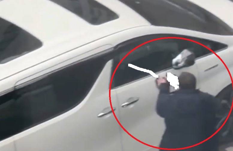 Гонялся за мужчиной и целился: вооруженный инцидент произошел во Владивостоке