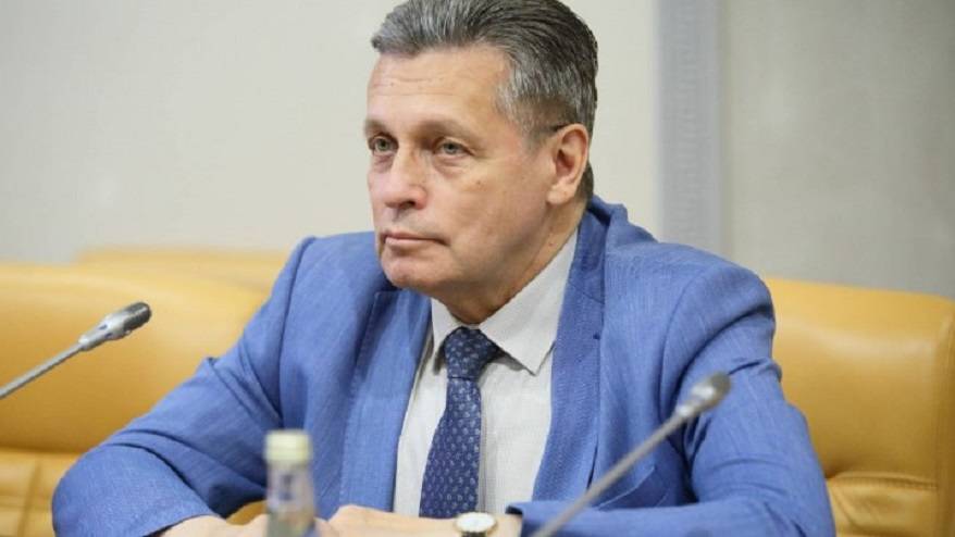 Рифат Сабитов: «При подготовке журналистов и работников СМИ важно уделять серьёзное внимание юридическому аспекту их будущей деятельности» Рифат Сабитов: «При подготовке журналистов и работников СМИ важно уделять серьёзное внимание юридическому аспекту их будущей деятельности»