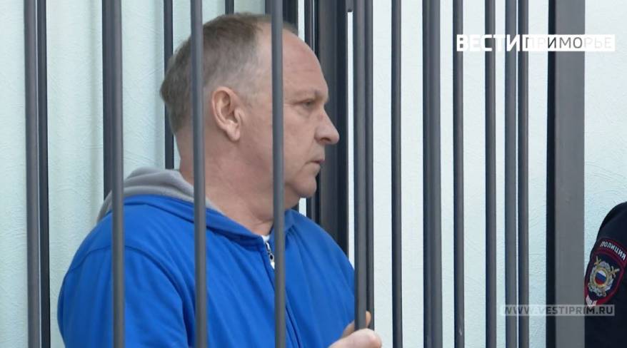 Прокурор попросил  для экс-мэра Владивостока Олега Гуменюка 17 лет заключения