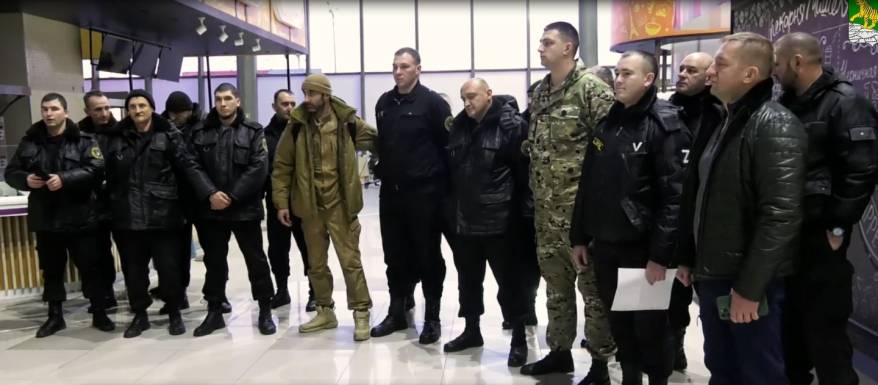 Отряд сотрудников ЧОПов вернулся из Луганской области во Владивосток