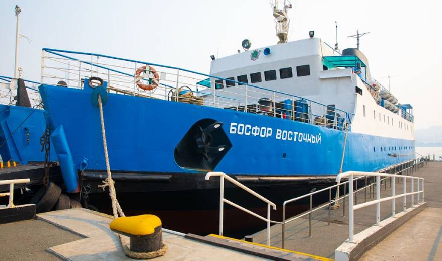 Паром «Босфор Восточный» возобновил рейсы на остров Попова после планового ремонта Паром «Босфор Восточный» возобновил рейсы на остров Попова после планового ремонта