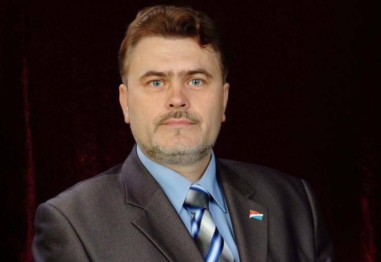 Переплатил в 385 раз: экс-депутат ЗАКСа Приморья выиграл борьбу за разрушающееся здание в центре Владивостока