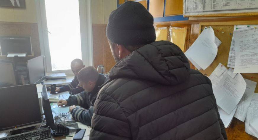 Водитель пассажирского автобуса подверг опасности жизни пассажиров во Владивостоке Водитель пассажирского автобуса подверг опасности жизни пассажиров во Владивостоке
