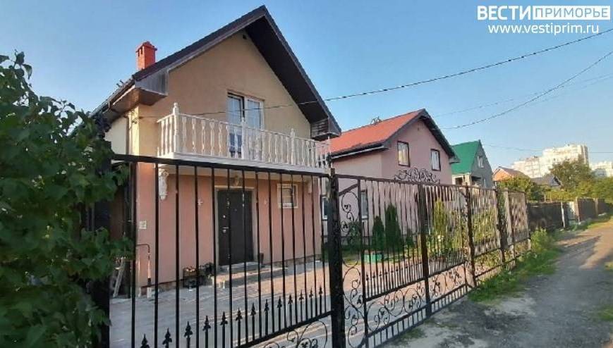Трое приморцев расстреляли и избили мужчину на территории его частного владения Трое приморцев расстреляли и избили мужчину на территории его частного владения