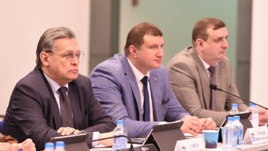 Рифат Сабитов выступил с инициативой поддержки молодых режиссеров Рифат Сабитов выступил с инициативой поддержки молодых режиссеров