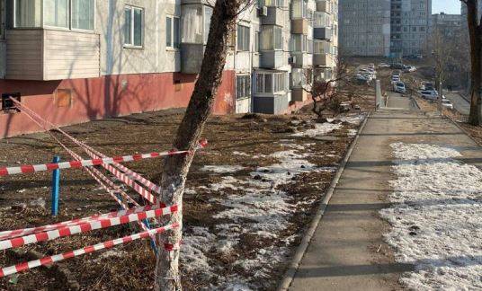 Прокуратура проводит проверку по факту обрушения части фасада жилого дома во Владивостоке Прокуратура проводит проверку по факту обрушения части фасада жилого дома во Владивостоке