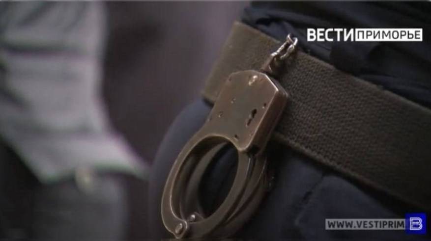 Силовики нагрянули в известную организацию в Приморье Силовики нагрянули в известную организацию в Приморье
