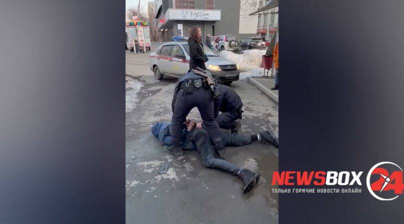 Во Владивостоке избит и задержан известный догхантер Данила Кислицын