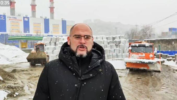 "Работников - на удаленку": Глава Владивостока сделал заявление в связи с непогодой "Работников - на удаленку": Глава Владивостока сделал заявление в связи с непогодой