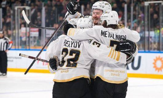 "Адмирал" одержал победу на выезде над "Ак Барсом"