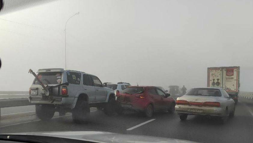 Массовая авария произошла из-за сильного тумана во Владивостоке Массовая авария произошла из-за сильного тумана во Владивостоке