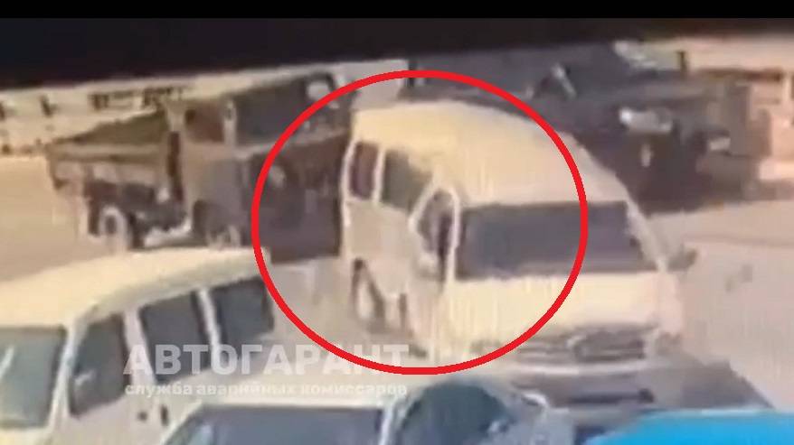 «Мозгов нет, ходи пешком»: Массовое ДТП попало на видео «Мозгов нет, ходи пешком»: Массовое ДТП попало на видео