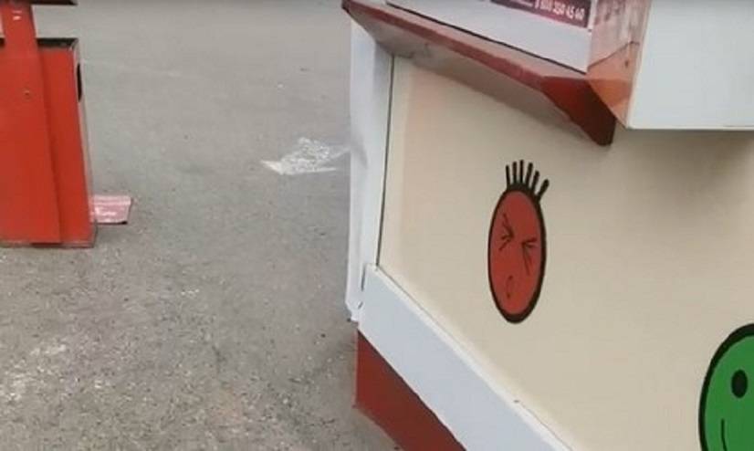 Пит-стоп расстреляли у дороги на трассе Пит-стоп расстреляли у дороги на трассе