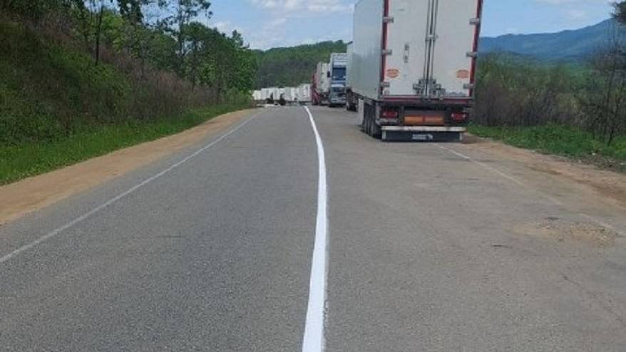 Разметка на дороге «насмешила» приморцев