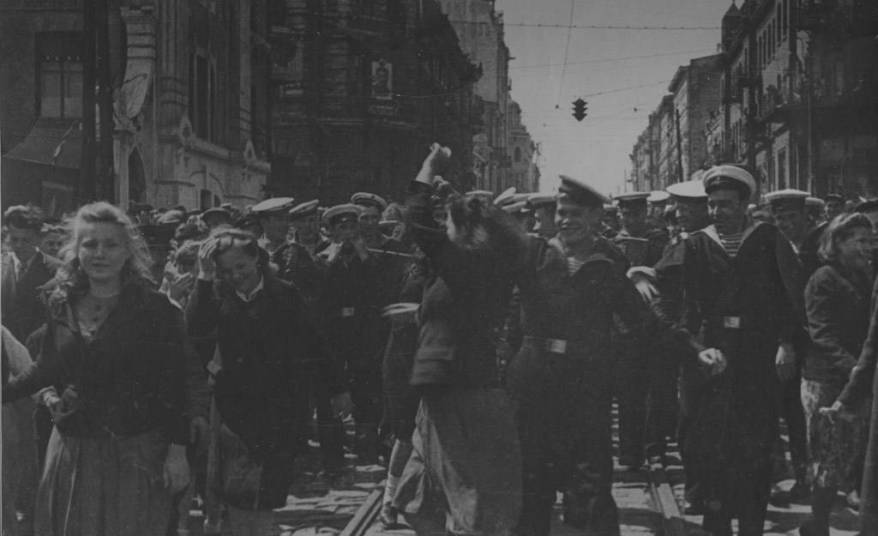 Как Приморье встретило День Победы 78 лет назад? Как Приморье встретило День Победы 78 лет назад?